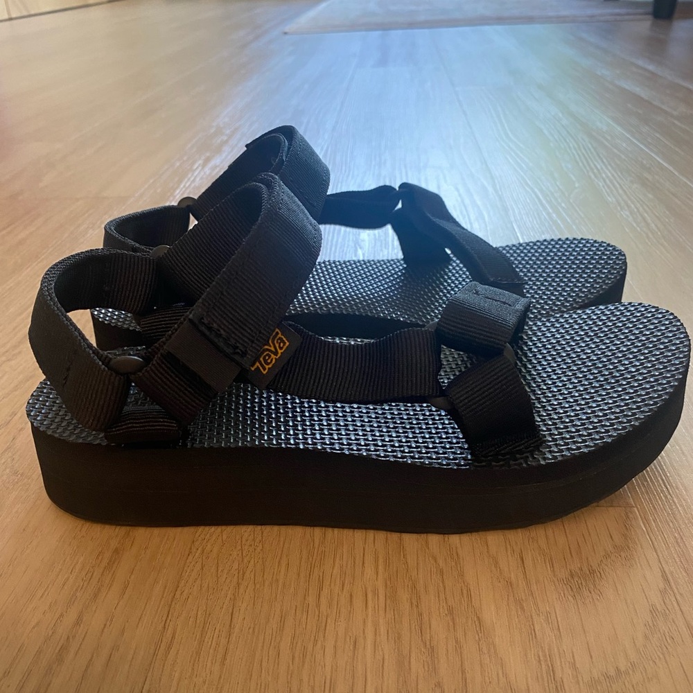 Teva Midform Universal Sandals